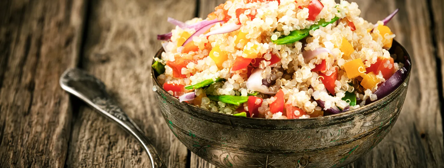 Orientalische Quinoa-Gemüse-Pfanne mit Kichererbsen cover image